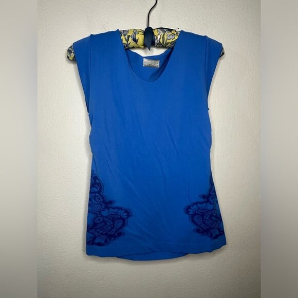 Athleta Blue Blouse Stretchy Form Fitting Tight Size Medium Casual Summer - Picture 2 of 6